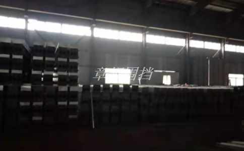 簡(jiǎn)易圍擋需要經(jīng)常更換嗎？