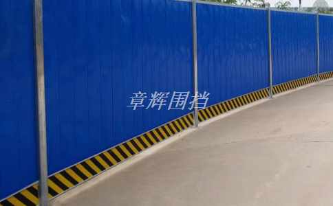 如何通過簡易圍擋來完成對停車場或活動現(xiàn)場的布局設(shè)計？（簡易圍擋在臨時場所中的布置技巧）